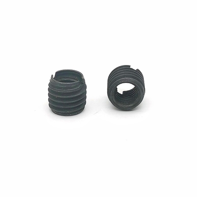 El llano 10,9 roscar del uno mismo inserta M10x13 para el negro electroforético de la rueda