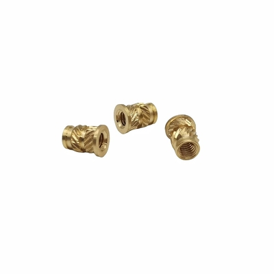 Moldeado por inyección no estándar de tuercas de cobre con suelo diagonal doble Ocho tuercas de cobre para piezas incrustadas en relieve