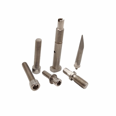 Fabricado a medida 316L Acero inoxidable Hexagón de toma de tornillo resistente a la caída perno Hexagón de toma de tornillo de pegamento