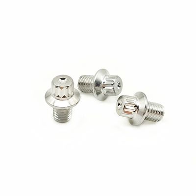 Parafusos para el recorte de ruedas M4