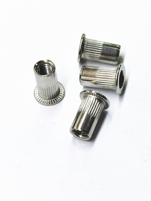 Patrón de dientes agujero ciego nuez de zinc aleación de níquel en decoración de automóviles aeroespacial