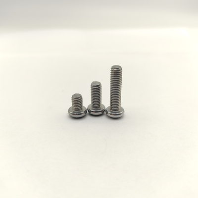 Tornillos de máquina con cabeza redonda Phillips de acero inoxidable 304 A2-70 DIN 7985