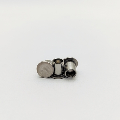 Rebites de acero inoxidable 304 con cabeza plana