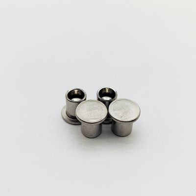 Rebites de acero inoxidable 304 con cabeza plana