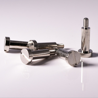 Los tornillos de máquina principales ovales de acero inoxidables M5x6, 8.38g ranuraron el tornillo de la cabeza del queso