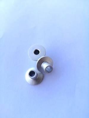 Material estándar SS316 7.8x16x29x1.5 del ANSI de las nueces de Pan Head Stainless Steel Rivet