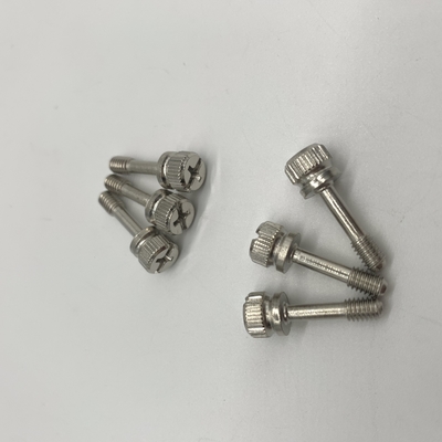 Nudo de acero inoxidable del surco del carácter de los tornillos de cautivo M4X16 once