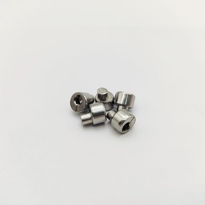Tornillos excéntricos de hexágono interior Grado 12.9, ±1.5-3.0mm de desplazamiento, con recubrimiento Dacromet, pasador de bloqueo excéntrico