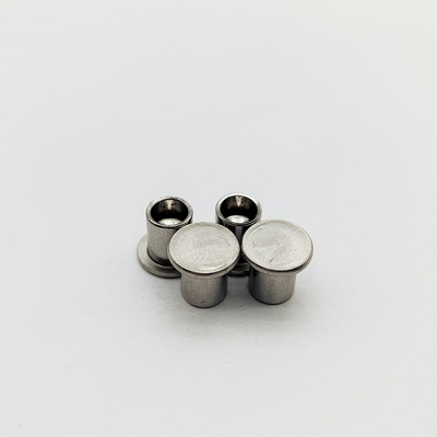 Rebites de acero inoxidable 304 con cabeza plana